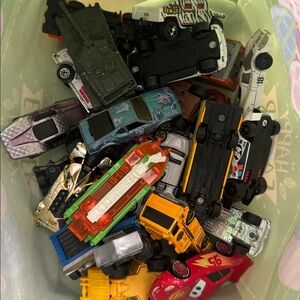 25 hot wheels!!! 🚗 💨